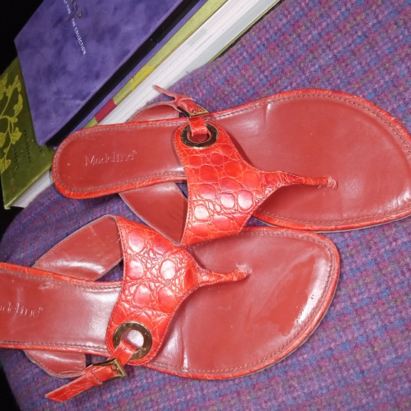 Summer sandals - Picture 2 of 5